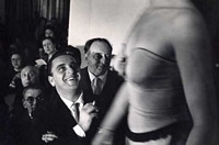 man watching Italian beauty contest